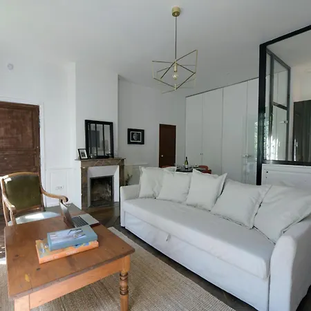 Apartment L'insolite - 53m2, Cosy & Proche Cathedrale Clermont-Ferrand