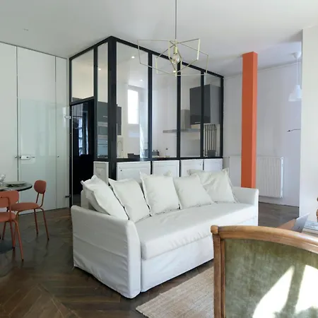 L'insolite - 53m2, Cosy & Proche Cathedrale Apartment