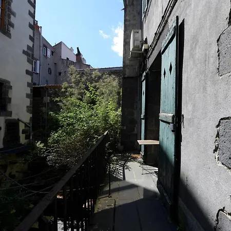 Apartment L'insolite - 53m2, Cosy & Proche Cathedrale Clermont-Ferrand